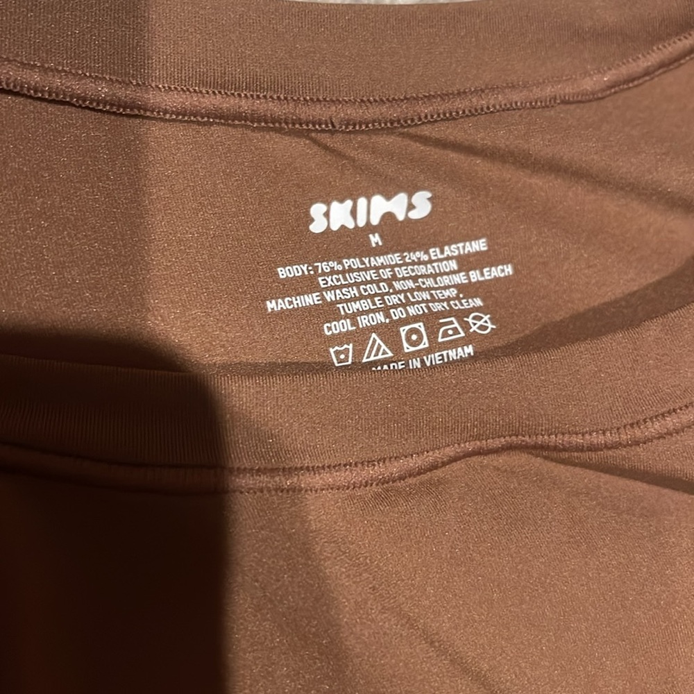 4 SKIMS fits everybody tops - Picture 2 of 4